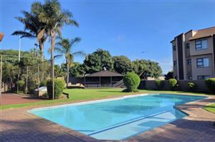 Stylish 3-Bedroom Townhouse with Pool, Tennis Court & 24-Hour Security