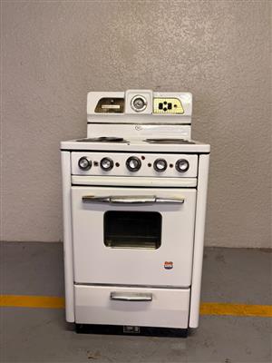  ANTIQUE ELECTRIC STOVE  