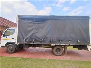 2011 Hino 300 4 ton