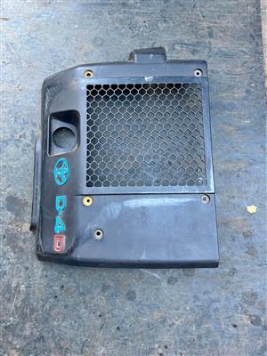 Toyota Hilux D4D Engine Cover Available @Circle 7 Used Parts Call or WhatsApp