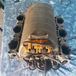 W 204 good second hand intake manifold for sale