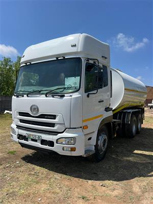 2014 Nissan UD490 18 000L Water Tanker