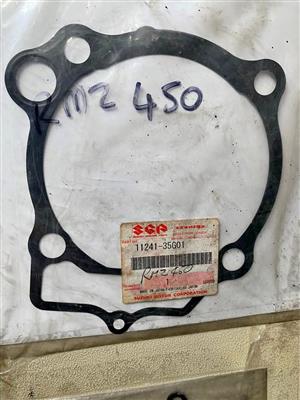 Suzuki RMZ 450. Meyerton bike scrapyard new and secondhand spares. Andre call or whatsapp 