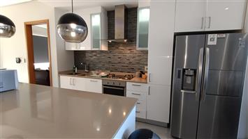 Prime Holiday Investment A Stroll From The Beach