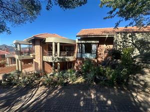 3 Bedroom Home with flatlet in sought after security complex Steiltes Nelspruit