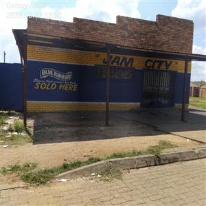 Prime Commercial Property in Promosa – Exceptional Business Opportunity