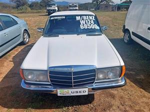 Mercedes-Benz W123 1982