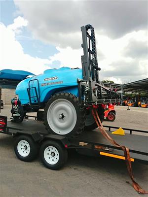 2000L BOOMSPRAYER