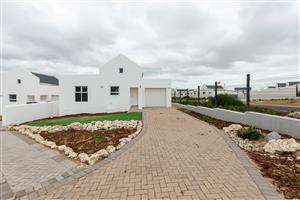 Charming 2-Bedroom Home in Secure Laguna Hills Estate, Langebaan