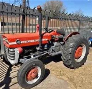 1975 Massey Ferguson  135 Tractor