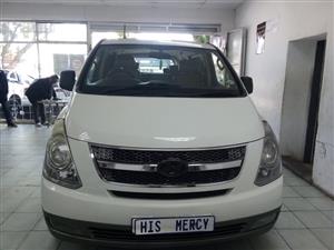 2011 HYUNDAI H-1 2.5 AUTOMATIC