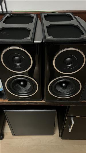 Wharfedale Diamond 11.1 Bookshelf Speaker 