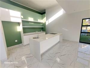 House For Sale in Palm Lakes Estates
