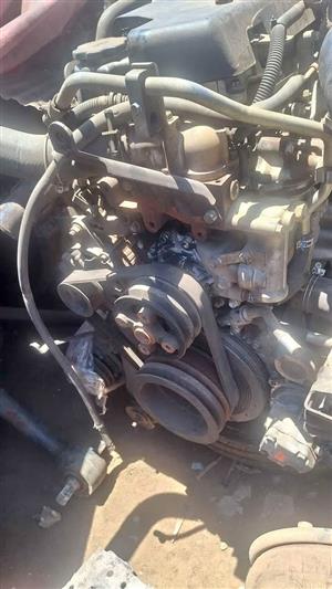 Isuzu 6hk1 Ftr/Fvm/Fvr commonrail engines&gearboxes available