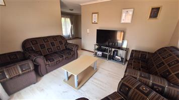 Spacious and Neat Lock Up and Go