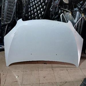 Chevrolet Orlando bonnet