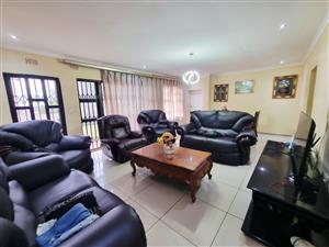 5 BEDROOM HOUSE FOR SALE