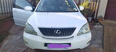 Lexus 2004  Luxury SUV RX 300
