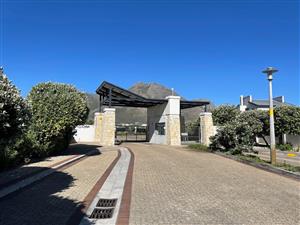 Cluster Rental Monthly in Muizenberg