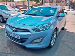 2013 HYUNDAI I30 1.6 105 000KM BLUE COLOR MANUAL PETROL