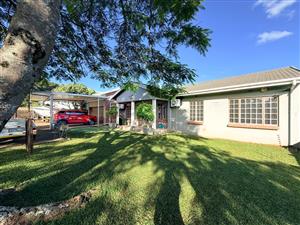 Spacious 3-Bedroom Home with Excellent Security and Entertaining Features