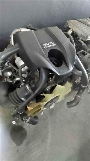 ISUZU 4JK1 COMPLETE ENGINE FOR SALE