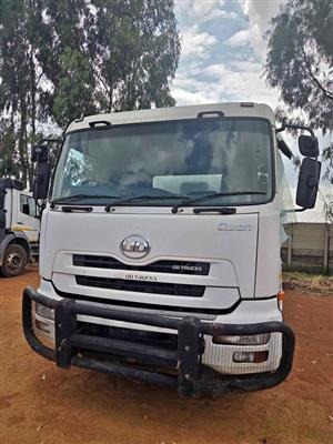 2013 Nissan UD Quon CW26 490 Trash Compactor