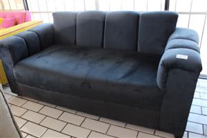 -GREY 2 SEATER COUCH(S067368B)
