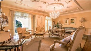 House For Sale in Muckleneuk