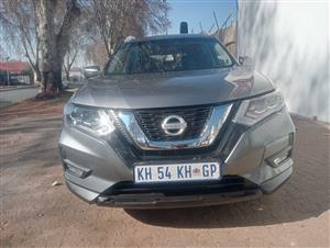 Nissan X-Trail 2.5 4x4 LE CVT