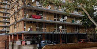 Apartment For Sale in Sunnyside