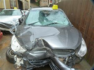 Hyundai IX35 2.0 Petrol Manual - 2013 STRIPPING FOR SPARES