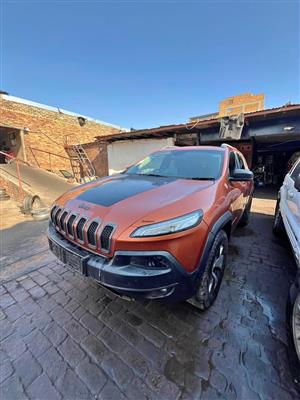 Jeep Cherokee 3.2 KL – Stripping for Spares