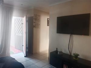 Townhouse Rental Monthly in Corlett Gardens