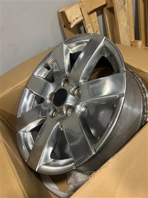 18" Jeep Sahara polished rims x5 for sale