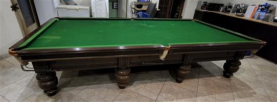 Union Billiard snooker table