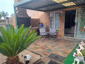 Townhouse For Sale in Highveld