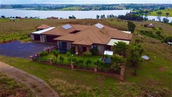 Beautiful 4-Bedroom Home with Exceptional Extras in Golden Mile Estate, Witbank
