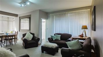 Humewood:    Upmarket Secure furnished Tivoli Apartment