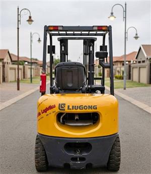 MID-WEEK DEAL – 2018 LiuGong 3 Ton Diesel Forklift – LOW HOURS – READY FOR WORK