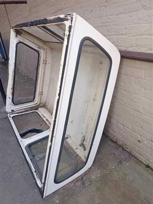 Isuzu Twin Cab Canopy Available