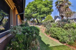 Your Next Chapter Starts Here — Modern Comfort & Family Bliss in Randhart!