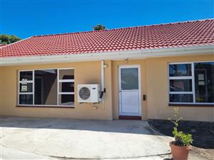 House For Sale in Beacon Bay