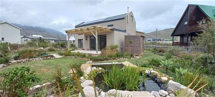 Light and Modern 3 Bedroom House in Pringle Bay for Sale