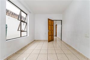 1 bed 1 bath Flat/apartment