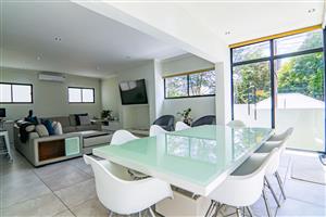Spectacular 3 bed modern  home