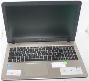 Asus laptop with charger S044143A #Rosettenvillepawnshop