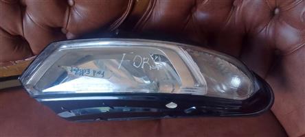 Ford Ecosport 2017 Headlight L/S For Sale!