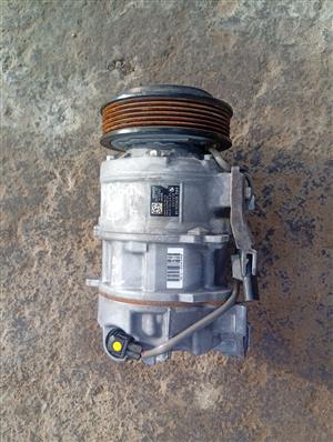 BMW F20 f21 f30 air compressor Ac pump M140i 250 KW 64529299328-04   