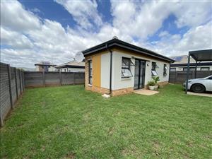 Modern 3-Bedroom House in Capital View Estate – Perfect for a Small Family or Couple